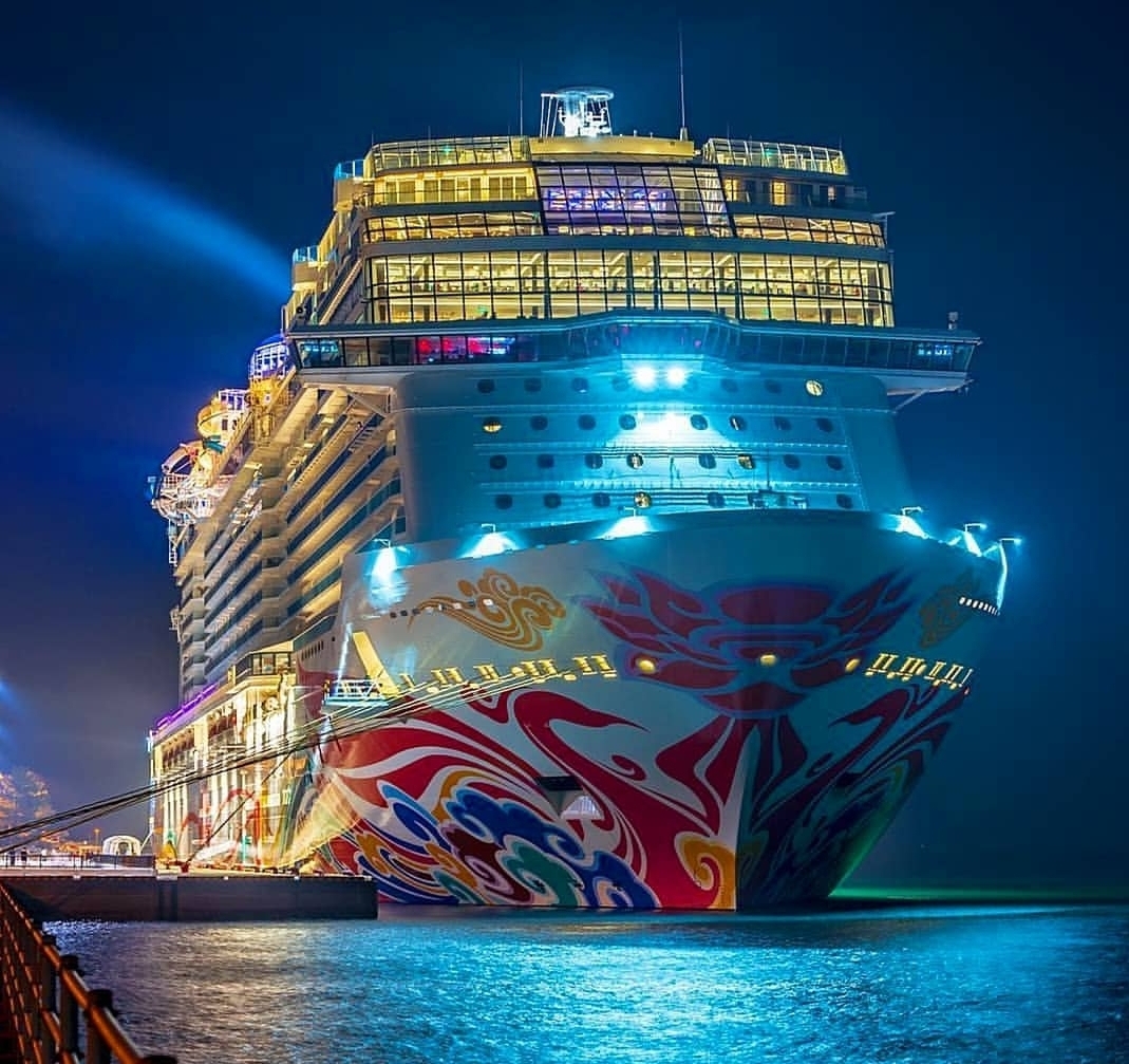 mighty cruise ships norwegian joy