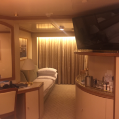 Suite D203 On Crown Princess Category M